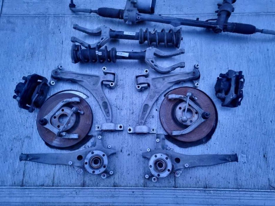 VOLVO S60 V60 Комплектна передня підвіска права ліва