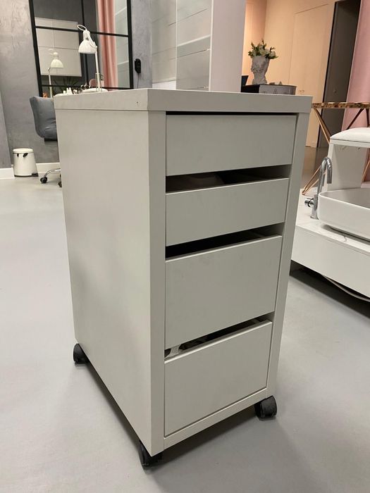 Szafka/komoda z szufladami