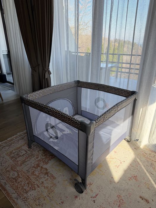 Дитячий манеж Lionelo