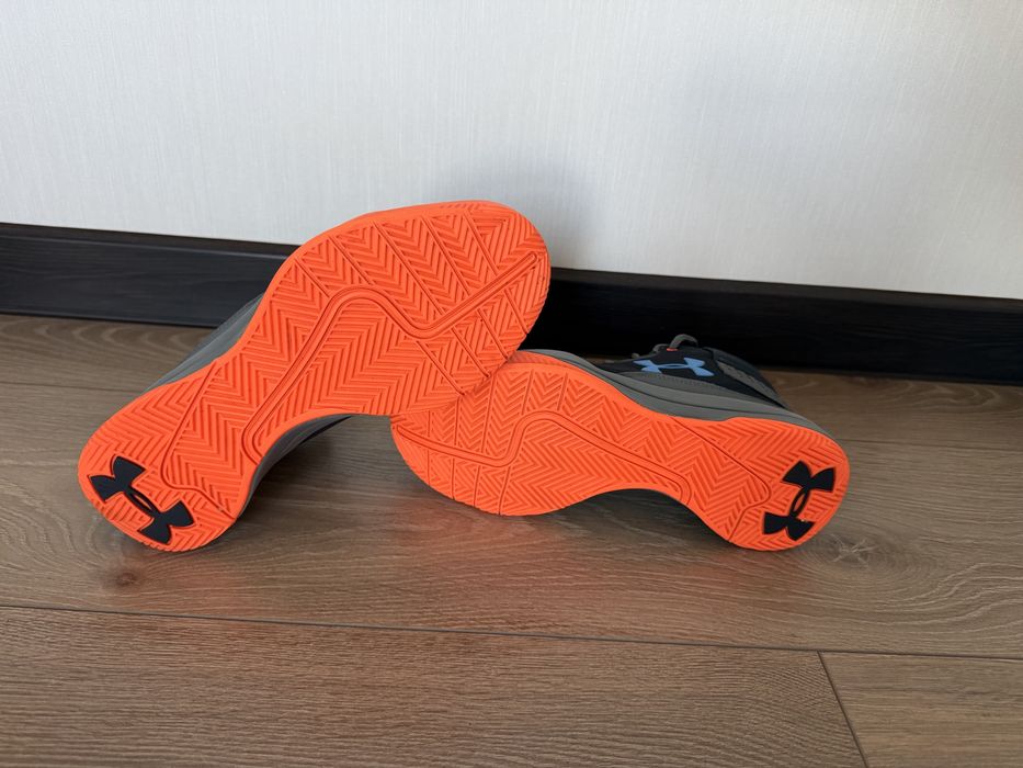 Кросівки Under Armour 39 розмір