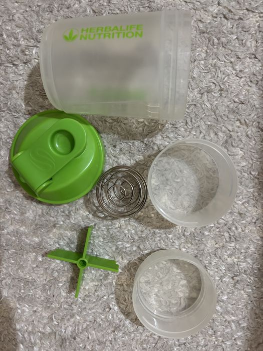 Copo misturador com bola  batedora