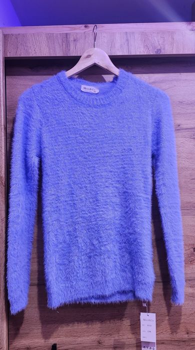 Nowy sweterek ze srebna nitka s na m