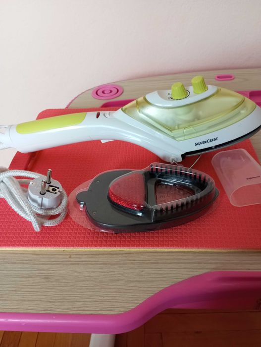 Паровий відпарювач для одягу SilverCrest