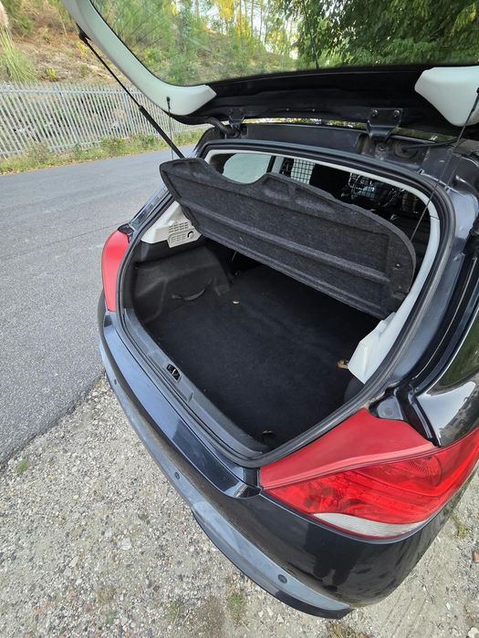 Peugeot 207 foto 3