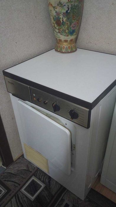 Конденсаційна сушарка MIELE T 368 C