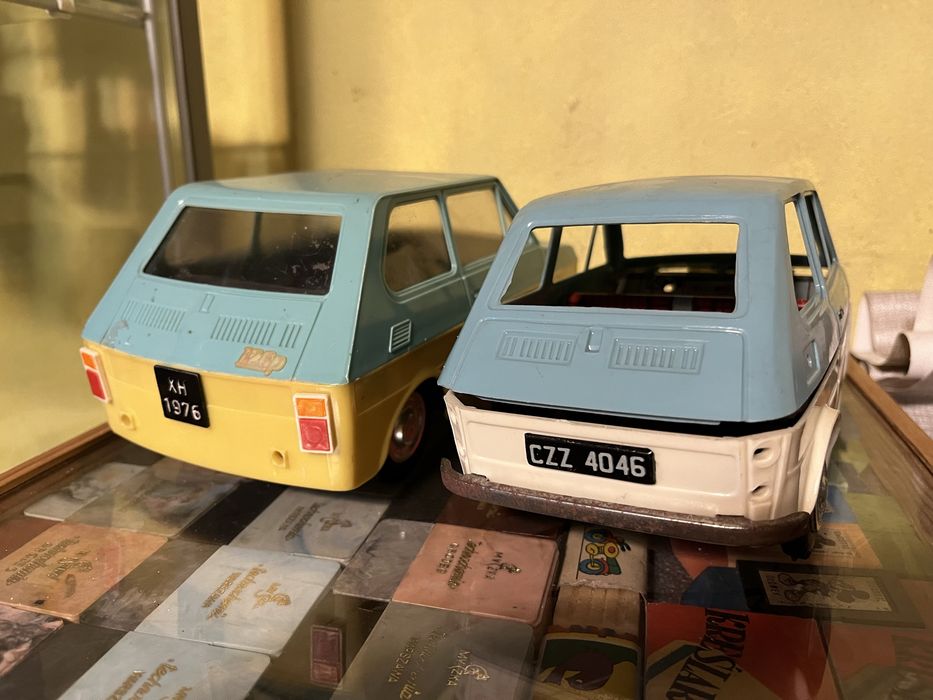 Fiat 126 CZZ Sinol zabawki prl