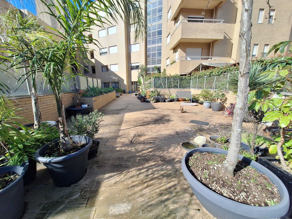 Apartamento T3 com áreas generosas no centro de Santo Tirso