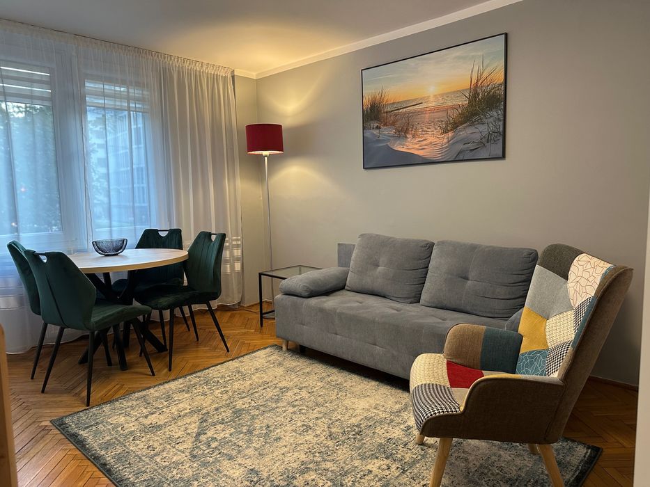 2 pokoje | 36,5 m² | Warszawa Królewska 43 | Metro Świętokrzyska | loggia
