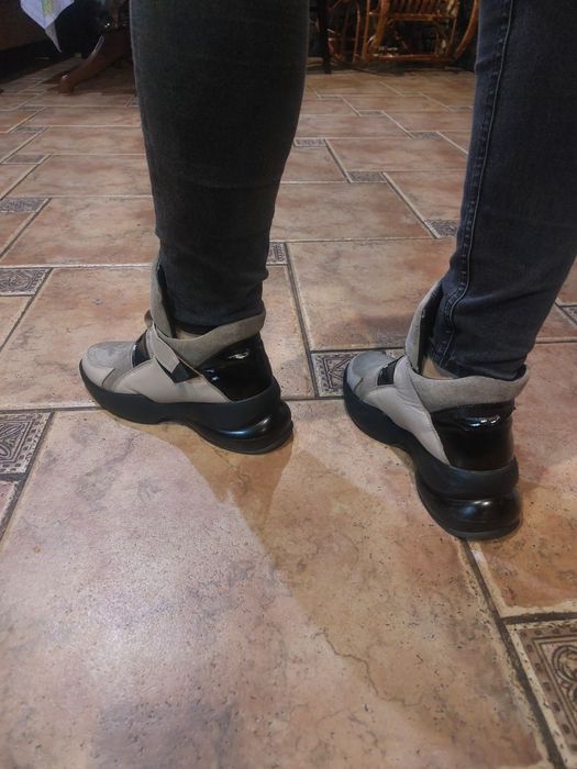 Женские ботинки 39 р,стильные,кожаные