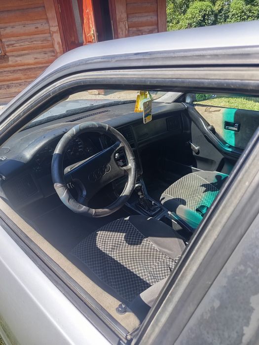 Продам Audi 80 1.6