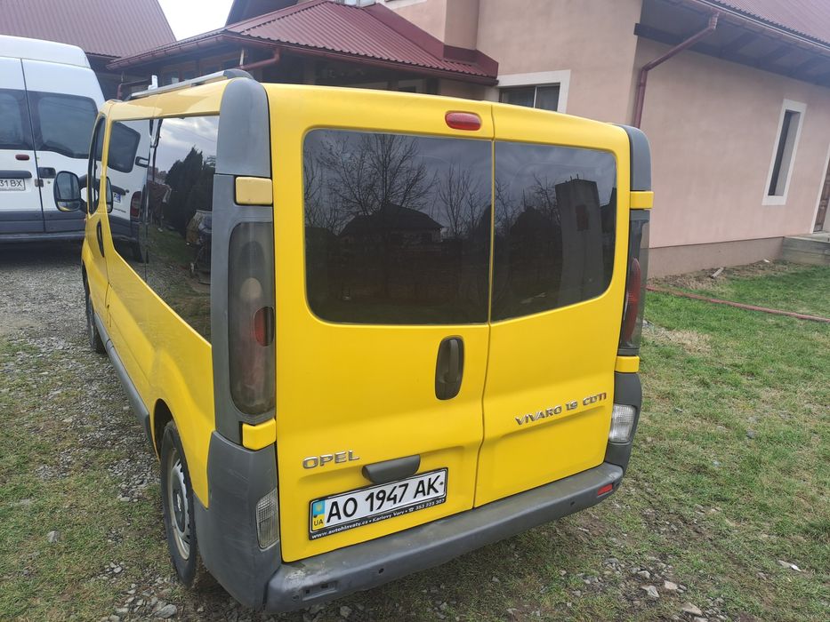 Опель віваро 1.9