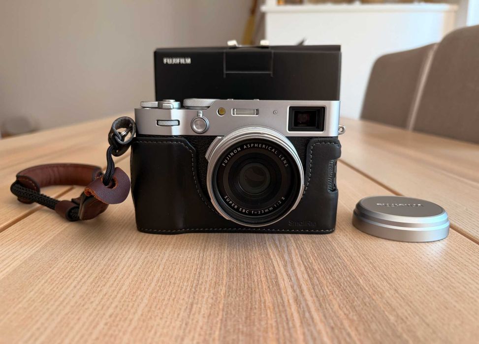 Fuji x100vi silver