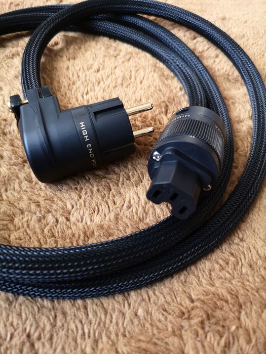 Kabel zasilający Melodika 3x4 mm dł 2.0m. Wtyki kątowe - proste