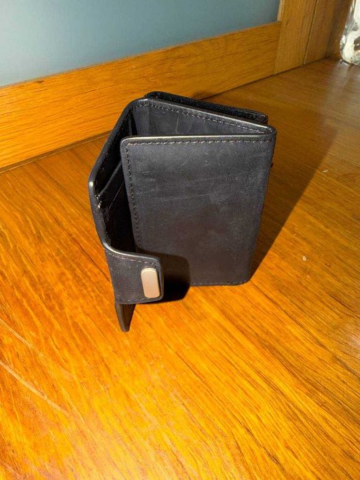 Carteira em couro – RFID Anti-Furto
