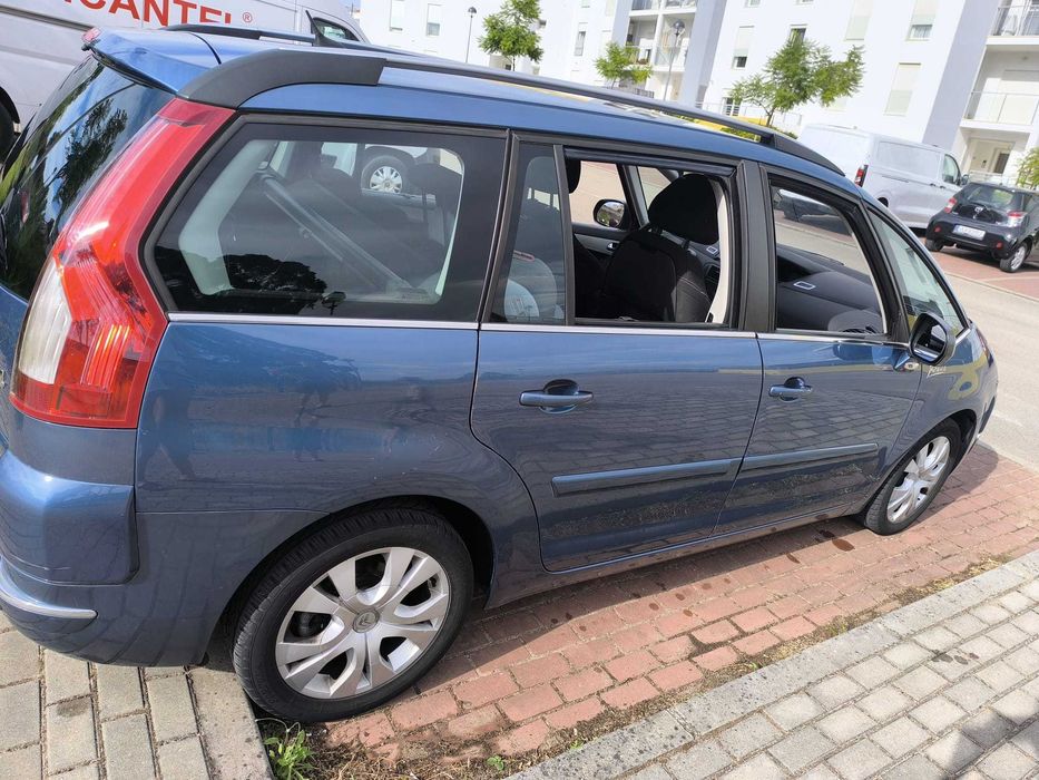 Citroën Grand C4 Picasso 2.0 HDi 150cv – 7 Lugares – 2010