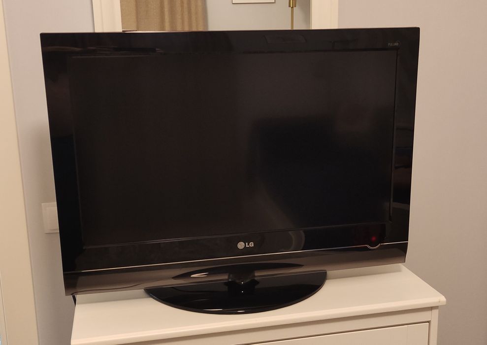 Телевізор LG. 32 дюйми