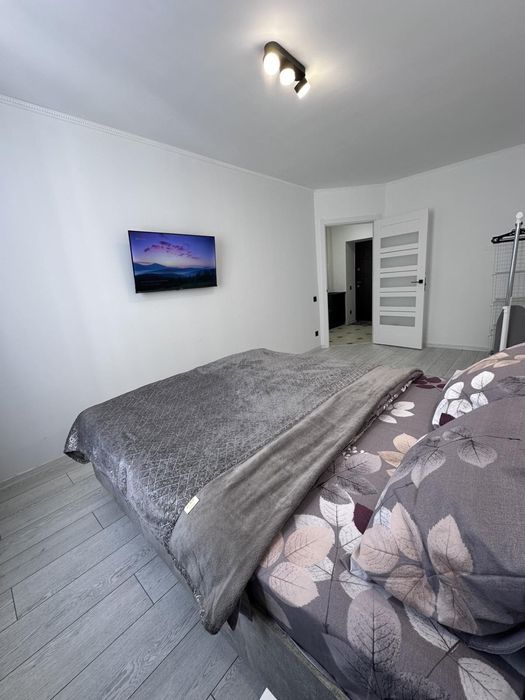 Подобово.  Височана 18. Центр. Парковка