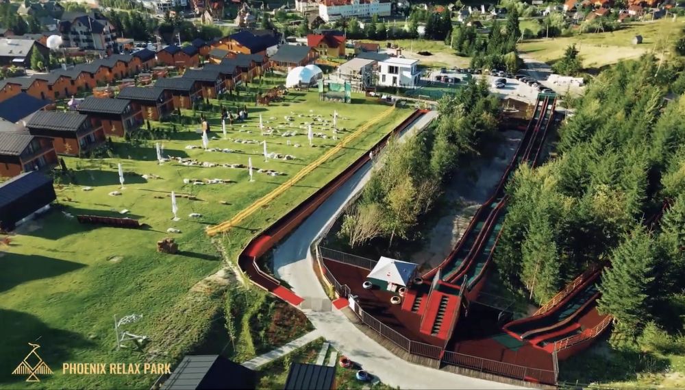 ТРЦ PHOENIX PLAZA 3км до центру Буковель,120м2,2200$/м2,магазин+оренда