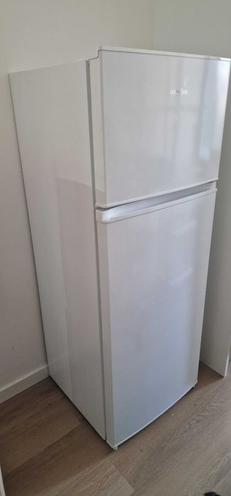 Frigorífico Electronia - pouco uso