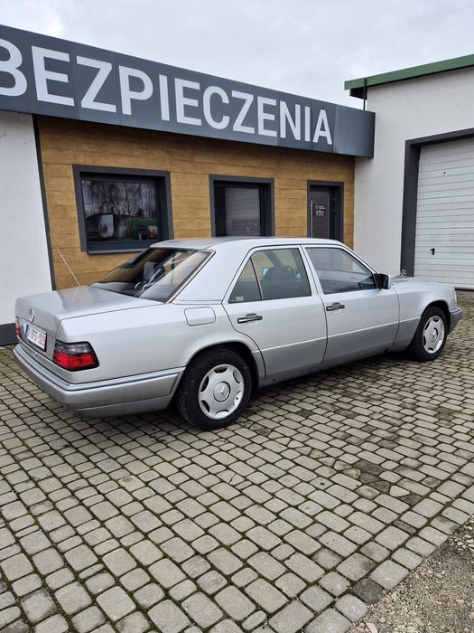Zadbany Mercedes Benz W124 75km, 1993r.