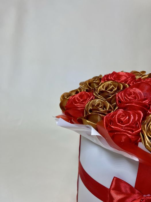 Букет з атласної стрічки