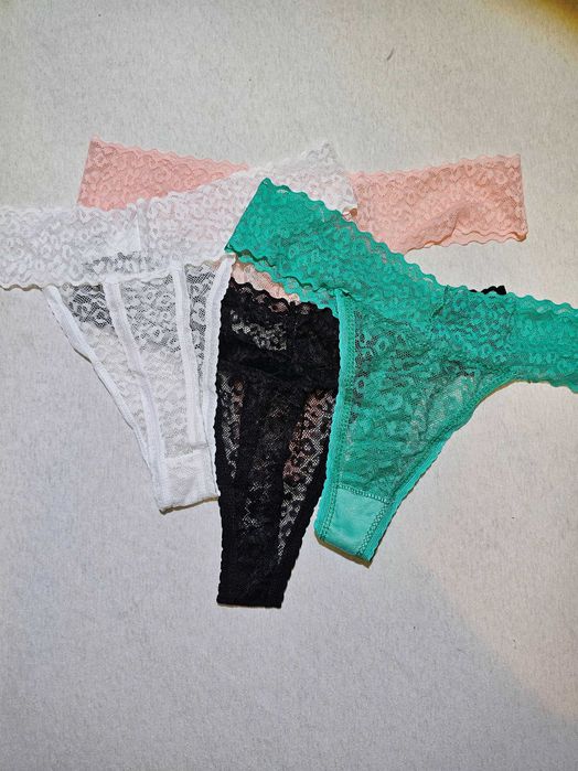 Majtki damskie stringi koronkowe L