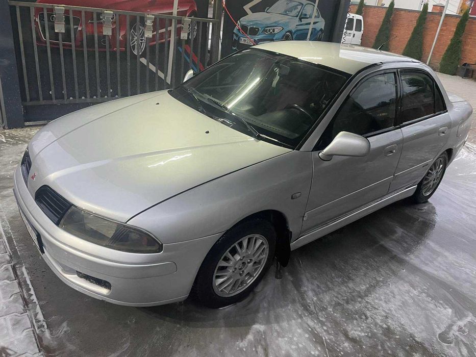Mitsubishi Carisma