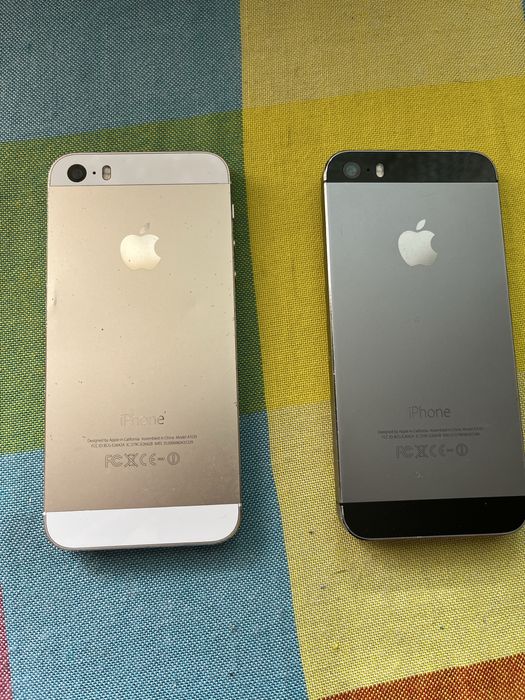 Iphone 5s  Space Grey  16gb   Nokia 1112