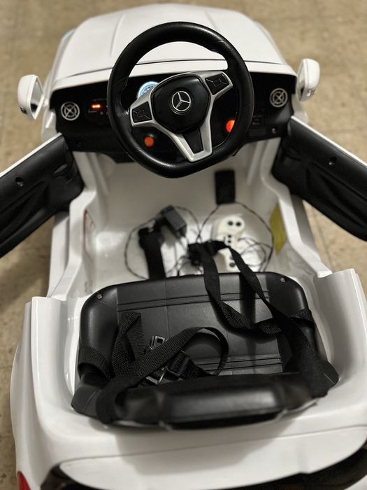 Mercedes crianca amg