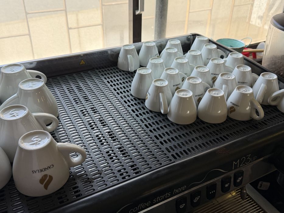 Maquina cafe + moinho La Cimbali M23 UP negociavel