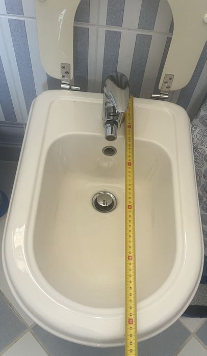 Bidé de marca indusa