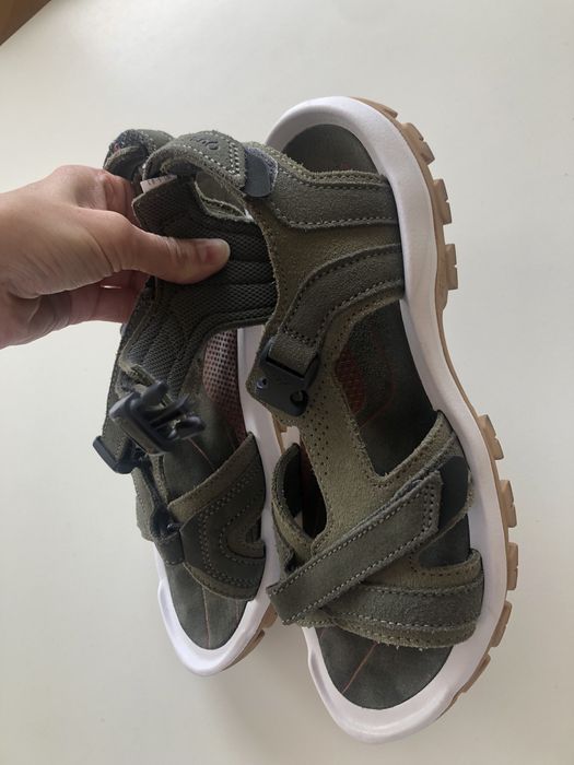 Sandały Quechua z Decathlon 42