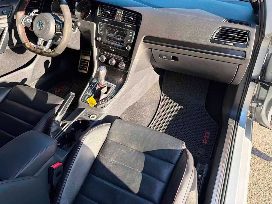 Volkswagen Golf GTI S      2015