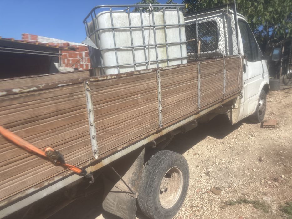 Carrinha Ford transit