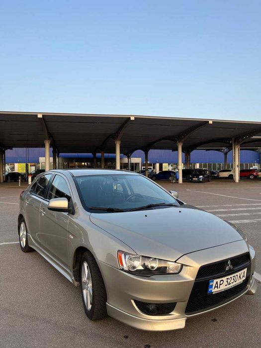 Продам власне авто Mitsubishi Lanxer X SPORTBACK