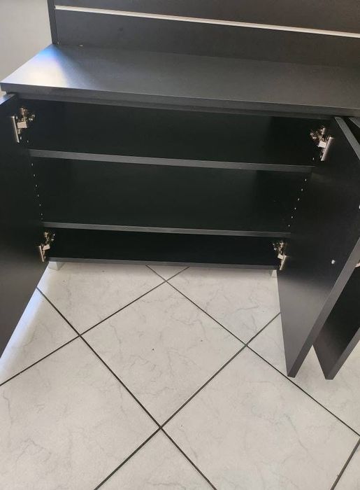 Panel Slatwall z szafką – wolnostojący