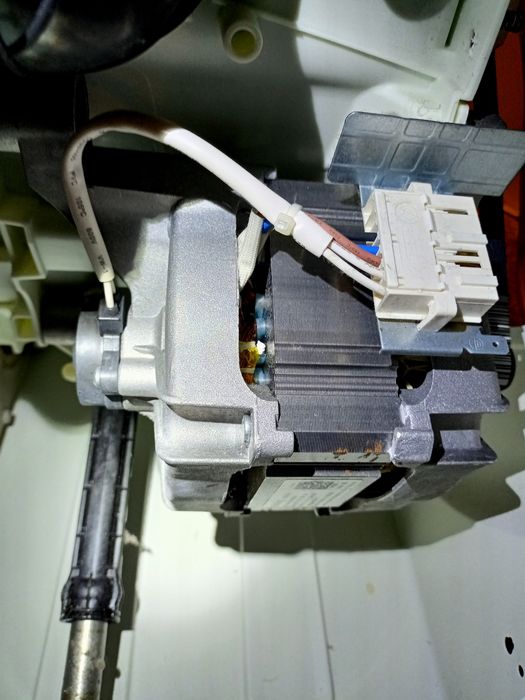 silnik pralka Whirlpool