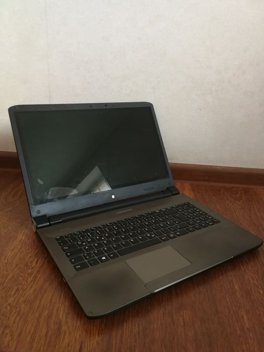 Продам лот ноутбуков Lenovo / Fujitsu / DEll / Hp / Medion.