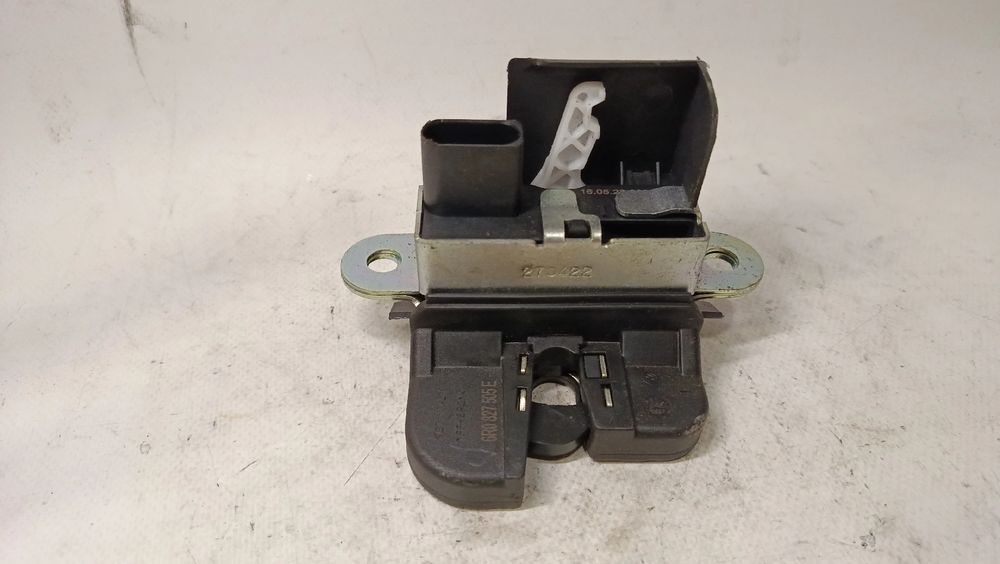 Fechadura / fecho da mala VOLKSWAGEN Polo (6R, 6C)