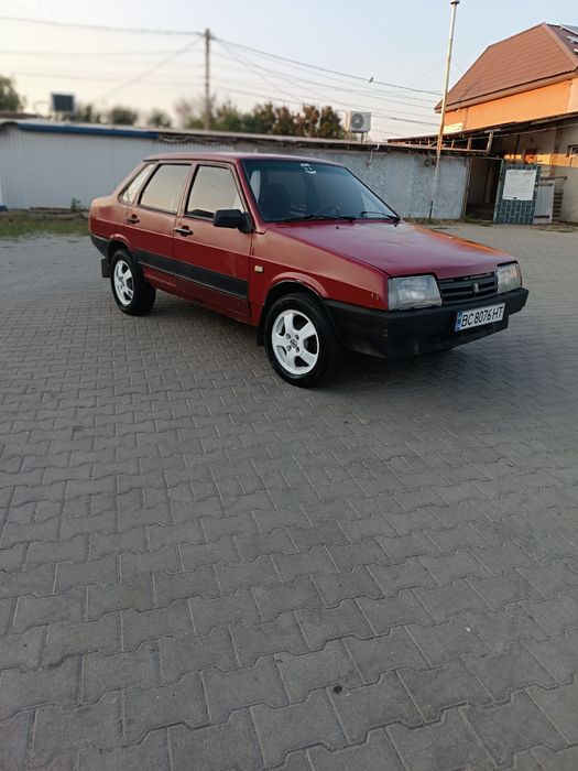 В продажі Ваз 21099