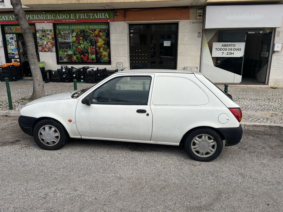 Ford Fiesta  1.8 Diesel  de 1996 para despachar