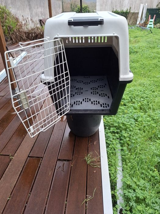 Caixa de transporte para cães