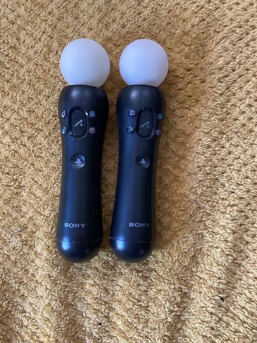 Kontrolery ps4 move