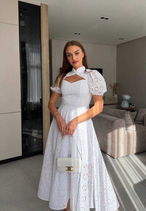 Елегантна Сукня із прошви