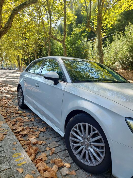 Audi A3 Sportback 1.6 TDI como novo
