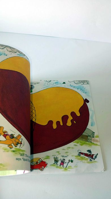 A Day at The Airport - Richard Scarry's - livro em Inglês