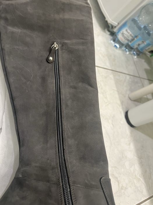 Kozaki skórzane Kazar za kolano roz. 39 szare.