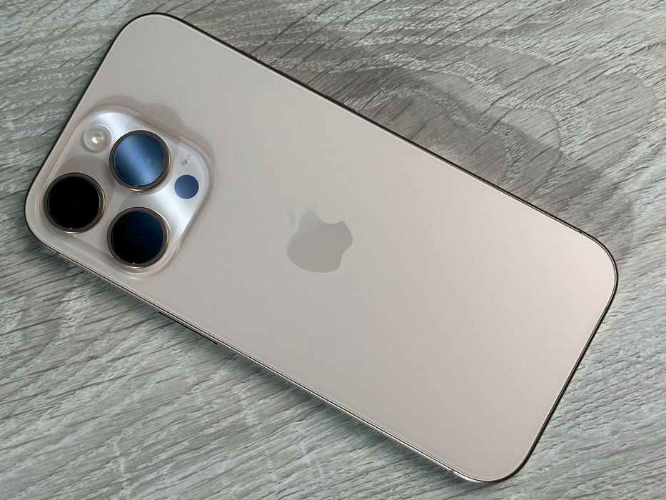 Apple iPhone 16 Pro - 256GB - Desert Titanium Neverlock ІДЕАЛ