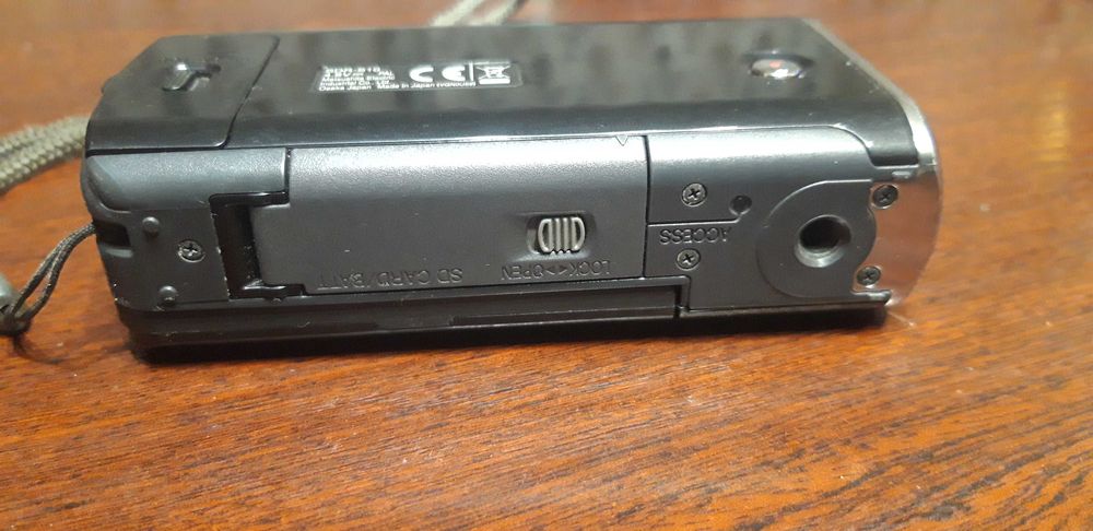 Вiдеокамера PANASONIC SDR-S10. Made in Japan.