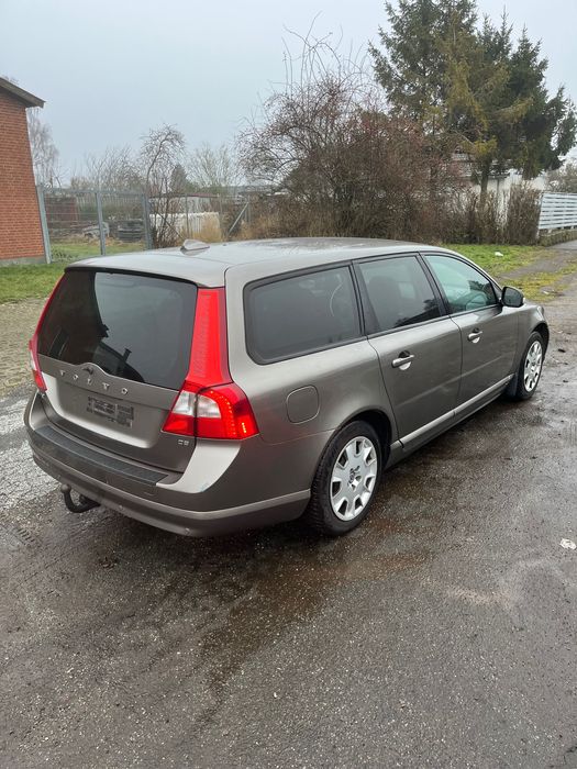 Volvo v70 d5 185km